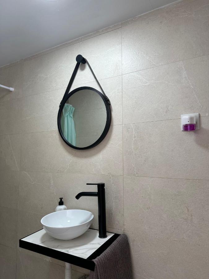 Malaga Inn Apartaments Экстерьер фото